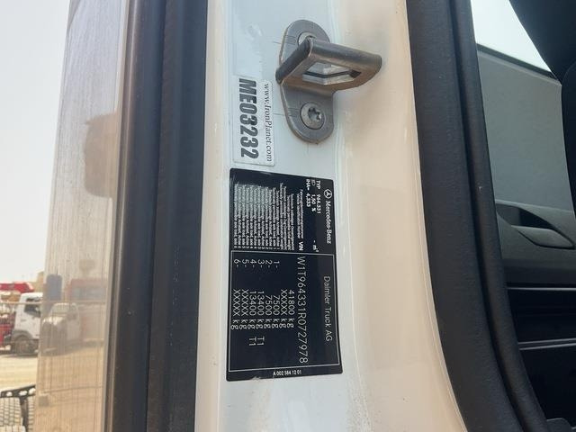 Mercedes-Benz Arocs 4240 - Cab chassis truck: picture 5 Mercedes-Benz Arocs 4240 - Cab chassis truck: picture 5