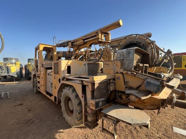 Putzmeister WETKRET5 - Concrete pump truck: picture 2 Putzmeister WETKRET5 - Concrete pump truck: picture 2