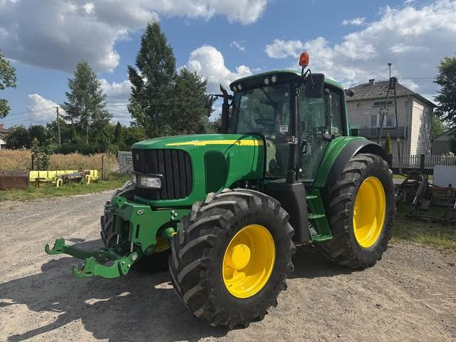 John Deere 6920 - Farm tractor: picture 1 John Deere 6920 - Farm tractor: picture 1