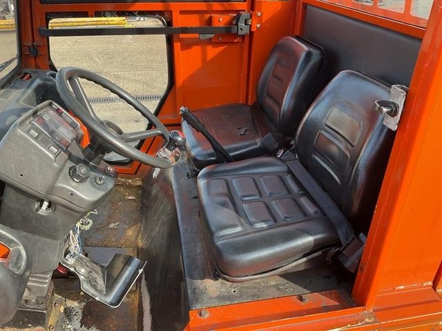 Tow tractor Charlatte TD225: picture 10 Tow tractor Charlatte TD225: picture 10