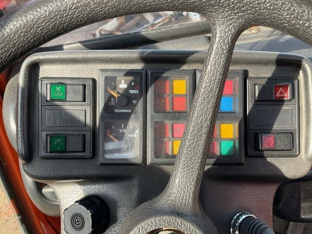 Tow tractor Charlatte TD225: picture 16 Tow tractor Charlatte TD225: picture 16