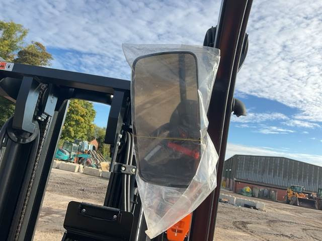Electric forklift Doosan B30X-7 PLUS: picture 17