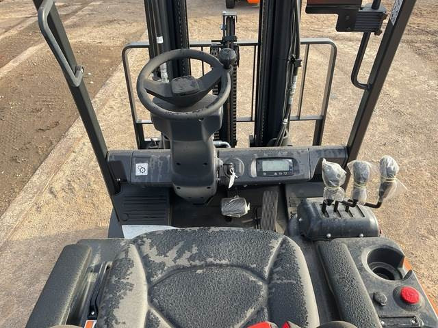 Electric forklift Doosan B30X-7 PLUS: picture 18