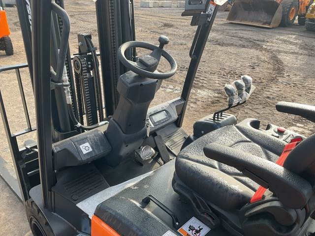 Electric forklift Doosan B30X-7 PLUS: picture 9