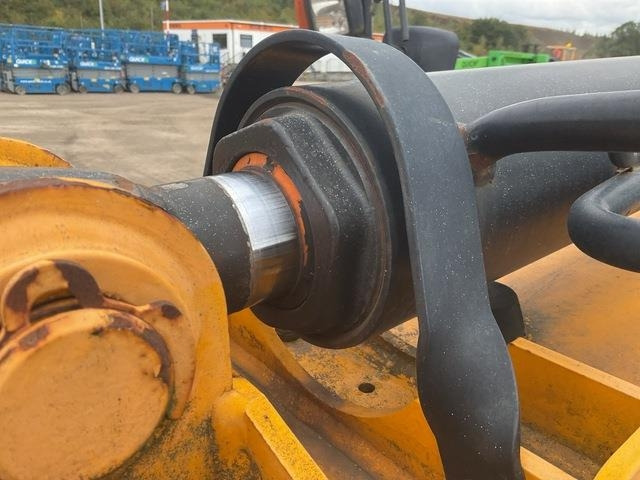 Telescopic handler JCB 535-125: picture 19