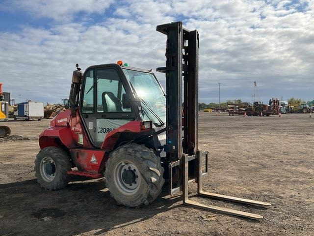 Manitou M30-4 - Rough terrain forklift: picture 4 Manitou M30-4 - Rough terrain forklift: picture 4