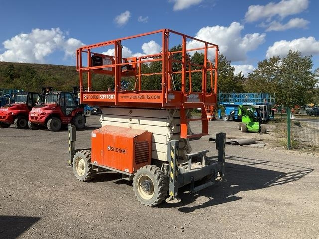 Snorkel S3970RT - Scissor lift: picture 3 Snorkel S3970RT - Scissor lift: picture 3