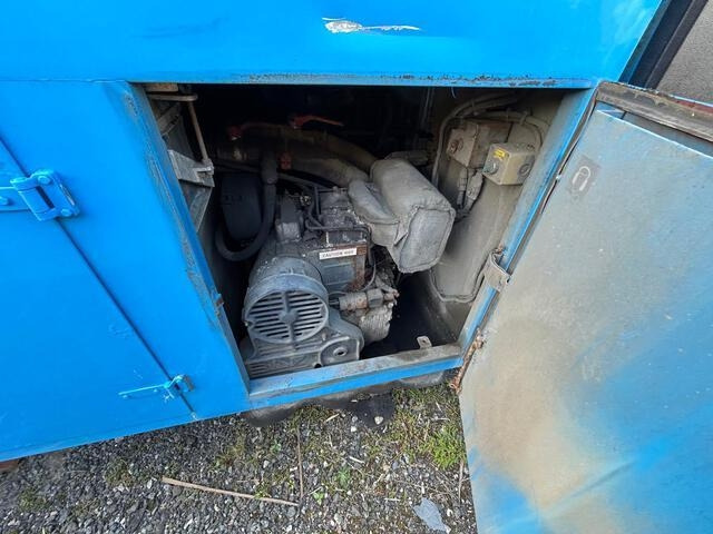 Crane truck Volvo FL10: picture 18 Crane truck Volvo FL10: picture 18