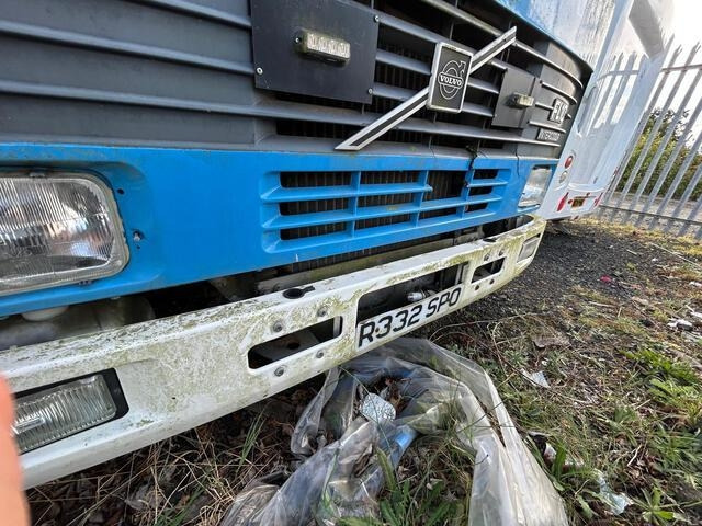 Crane truck Volvo: picture 9