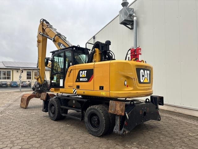 CAT MH3024-06C - Waste/ Industry handler: picture 3 CAT MH3024-06C - Waste/ Industry handler: picture 3