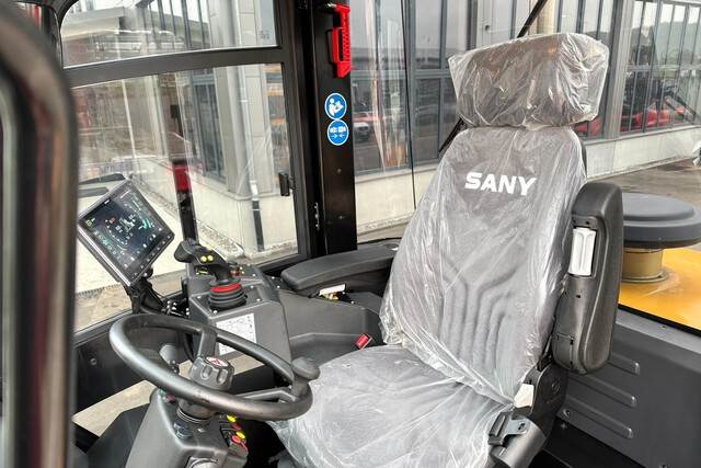 Diesel forklift Sany SCP160G5: picture 10