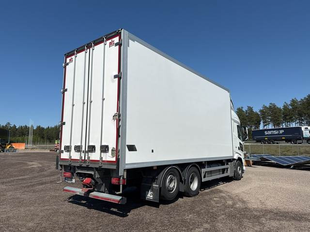DAF XF 530 FAN - Box truck: picture 3 DAF XF 530 FAN - Box truck: picture 3