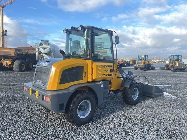Everun ER412 Pro - Wheel loader: picture 3 Everun ER412 Pro - Wheel loader: picture 3