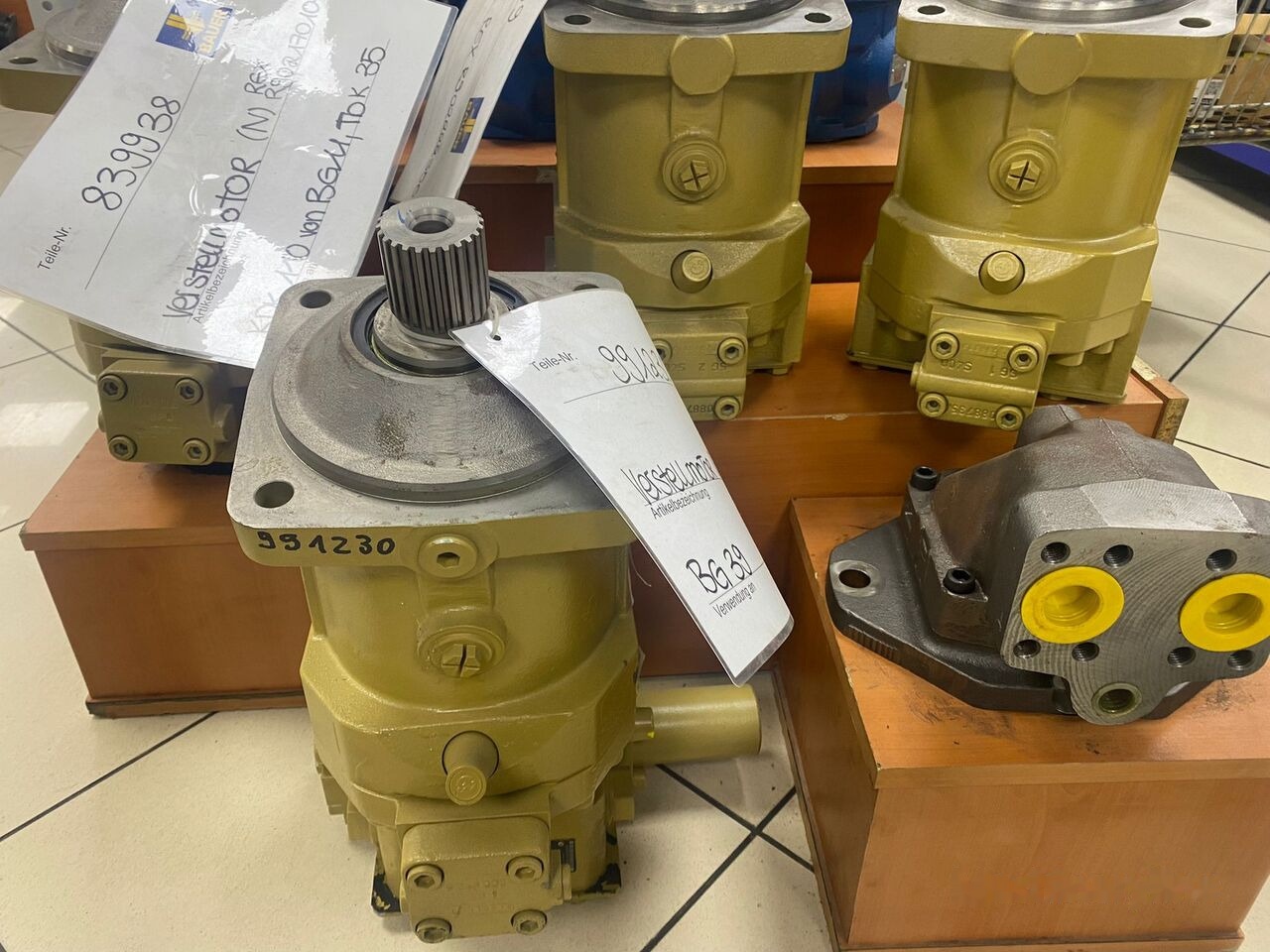 Rexroth KDK110 VON BGM, 35 R902170107 for pile driver - Hydraulic motor: picture 1 Rexroth KDK110 VON BGM, 35 R902170107 for pile driver - Hydraulic motor: picture 1