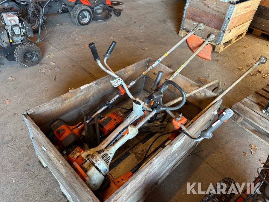 Garden mower Blandet lot Husquarna/Stihl Græstrimmer og motorsave: picture 1