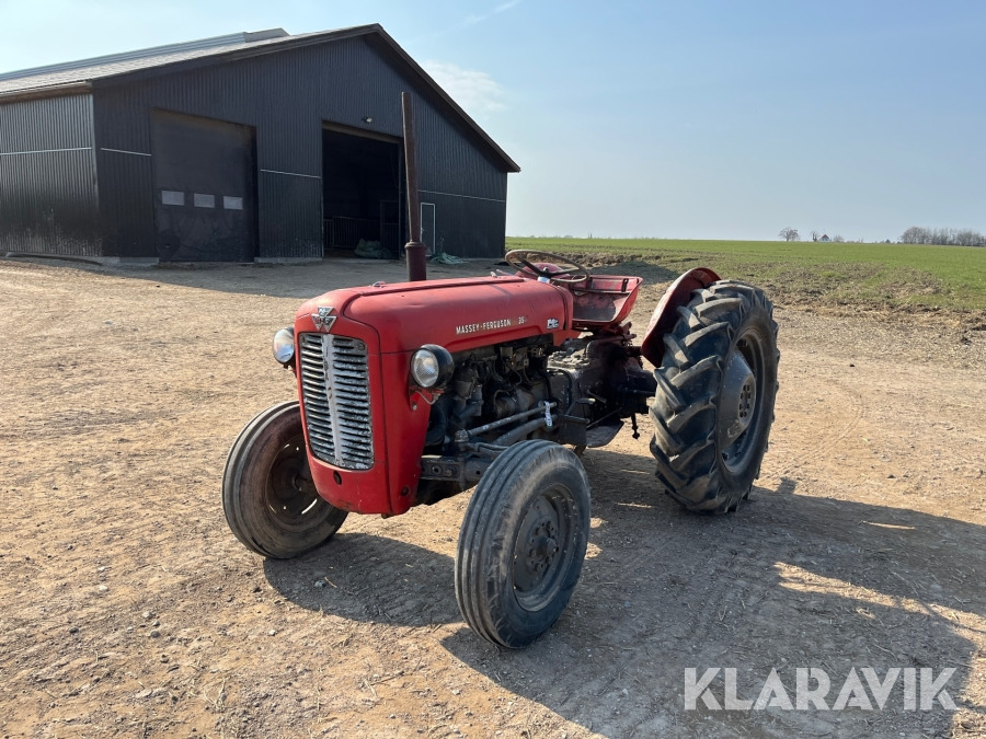 Traktor Massey Ferguson 35 - Farm tractor: picture 2 Traktor Massey Ferguson 35 - Farm tractor: picture 2