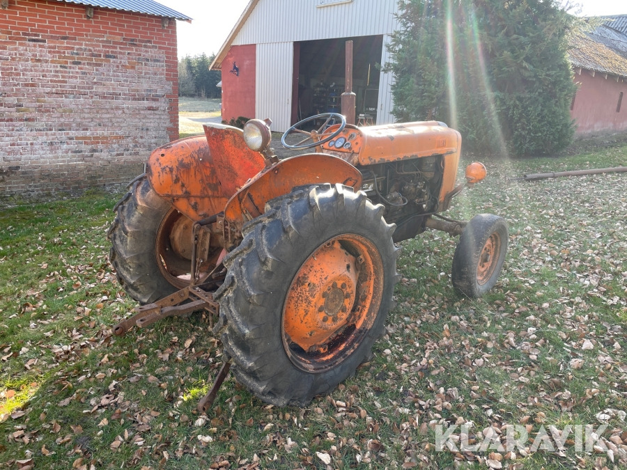 Veterantraktor Fiat 411 - Farm tractor: picture 5 Veterantraktor Fiat 411 - Farm tractor: picture 5