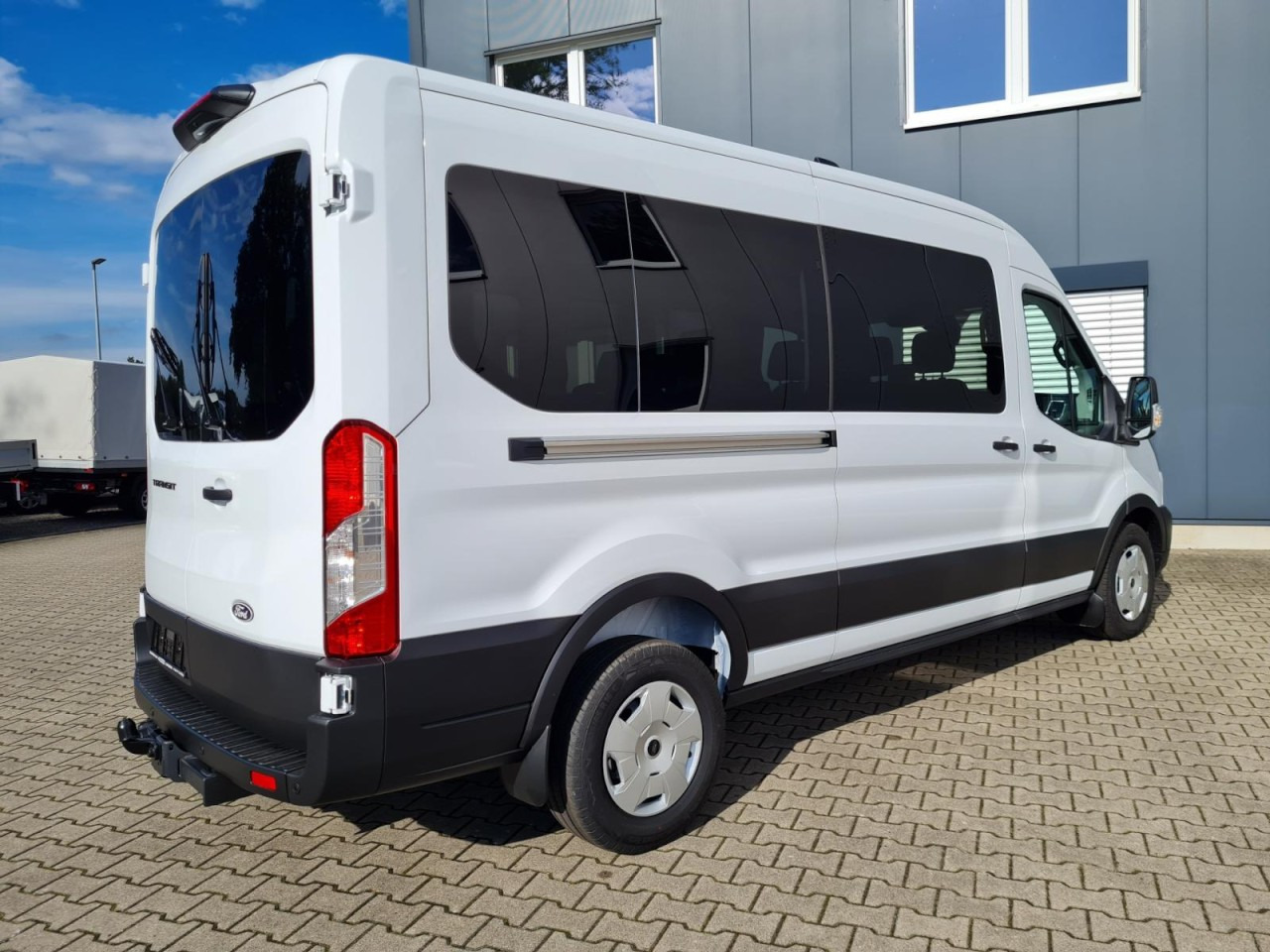 Ford Transit 350 Kombi 9 Sitze L3 AG Trend AHK KAMERA - Minibus, Passenger van: picture 4 Ford Transit 350 Kombi 9 Sitze L3 AG Trend AHK KAMERA - Minibus, Passenger van: picture 4