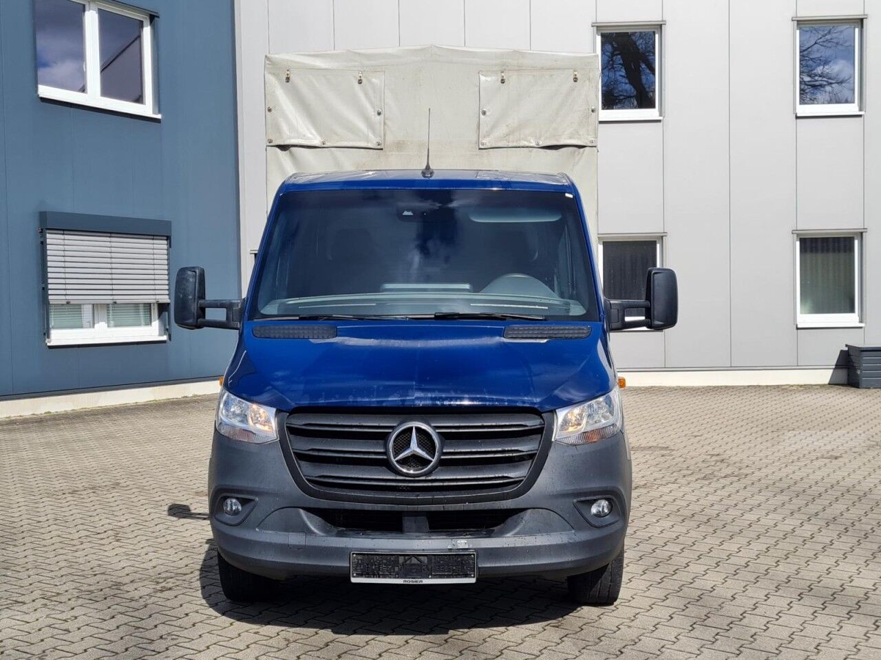 Mercedes-Benz Sprinter 315 CDI Pritsche Plane AHK 3,5t. RWD - Curtain side van: picture 2 Mercedes-Benz Sprinter 315 CDI Pritsche Plane AHK 3,5t. RWD - Curtain side van: picture 2