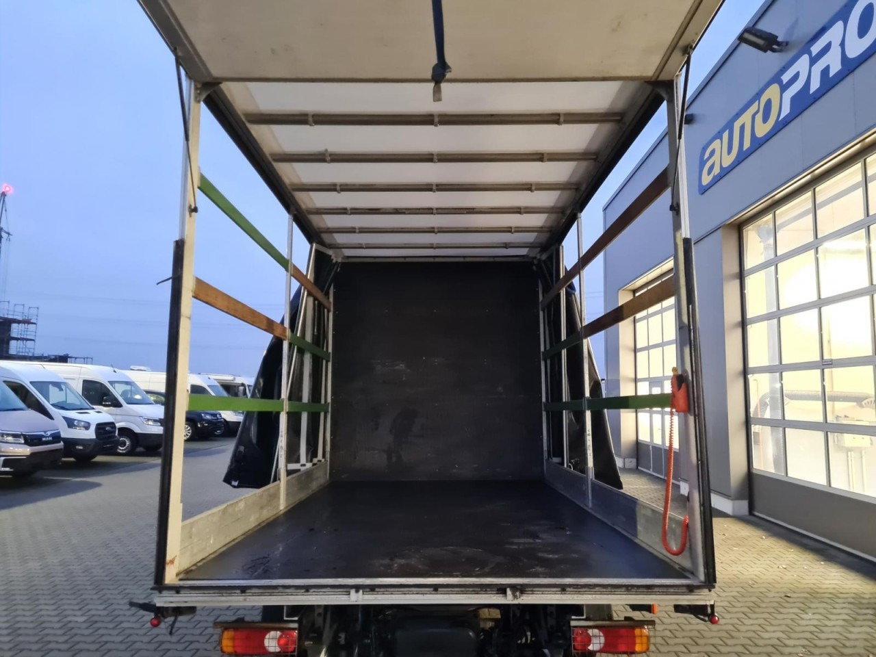 Curtain side van Peugeot Boxer 35 Pritsche 2x Schiebe Plane LBW L4 KLIMA: picture 7