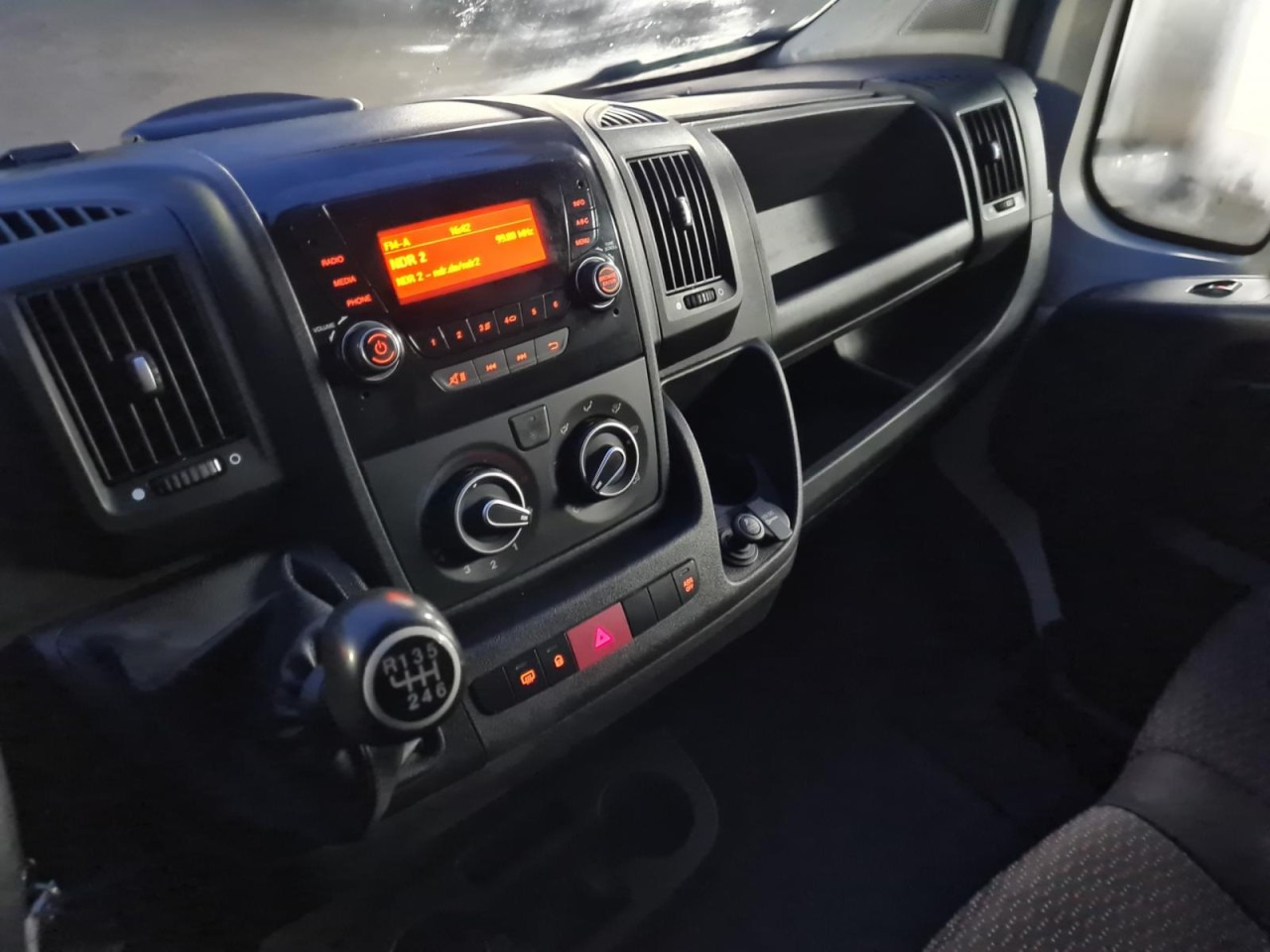 Curtain side van Peugeot Boxer 35 Pritsche 2x Schiebe Plane LBW L4 KLIMA: picture 12