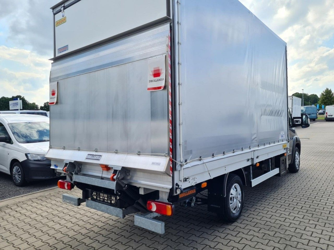 Peugeot Boxer Pritsche Schiebe Plane 2.2 HDi LBW - Curtain side van: picture 4 Peugeot Boxer Pritsche Schiebe Plane 2.2 HDi LBW - Curtain side van: picture 4