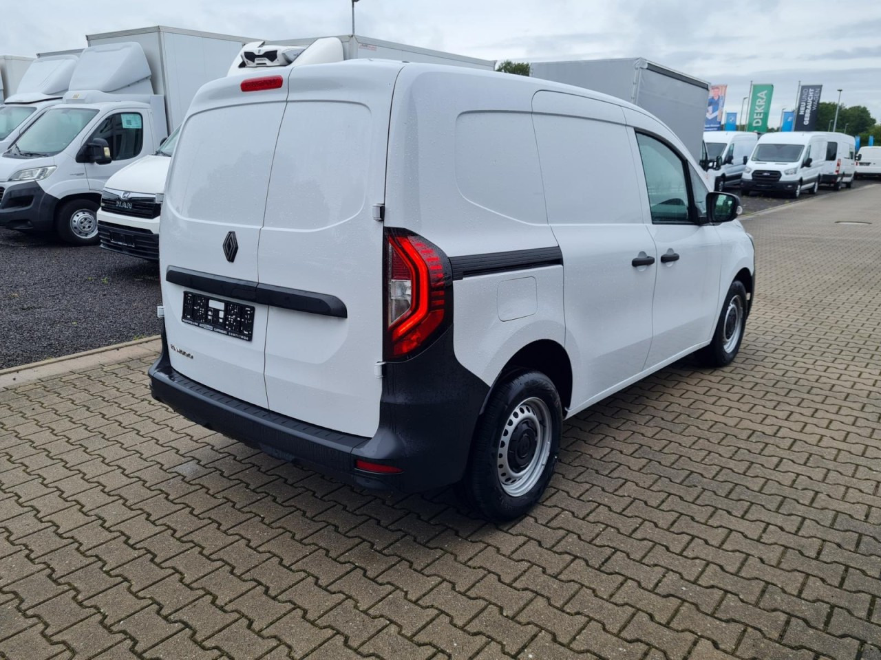 Renault Kangoo Van Kasten L1H1 TCe 1.3i KLIMA PDC TEMPOMAT - Small van: picture 5 Renault Kangoo Van Kasten L1H1 TCe 1.3i KLIMA PDC TEMPOMAT - Small van: picture 5
