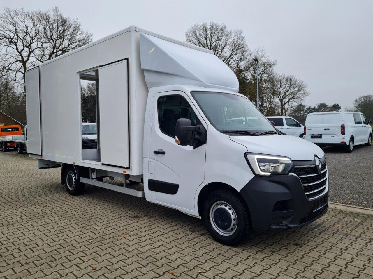 Renault Master 3,5t Koffer dCi 165 mit 10 Pal. Plätze - Box van: picture 4 Renault Master 3,5t Koffer dCi 165 mit 10 Pal. Plätze - Box van: picture 4
