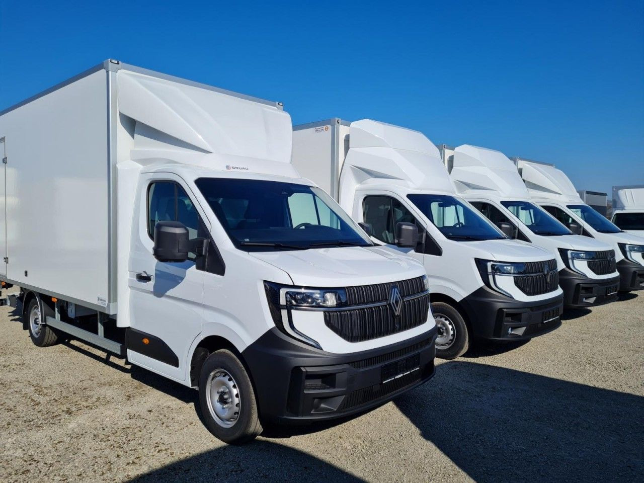 Renault Master 3,5t Koffer dCi 165 mit 10 Pal. Plätze - Box van: picture 2 Renault Master 3,5t Koffer dCi 165 mit 10 Pal. Plätze - Box van: picture 2