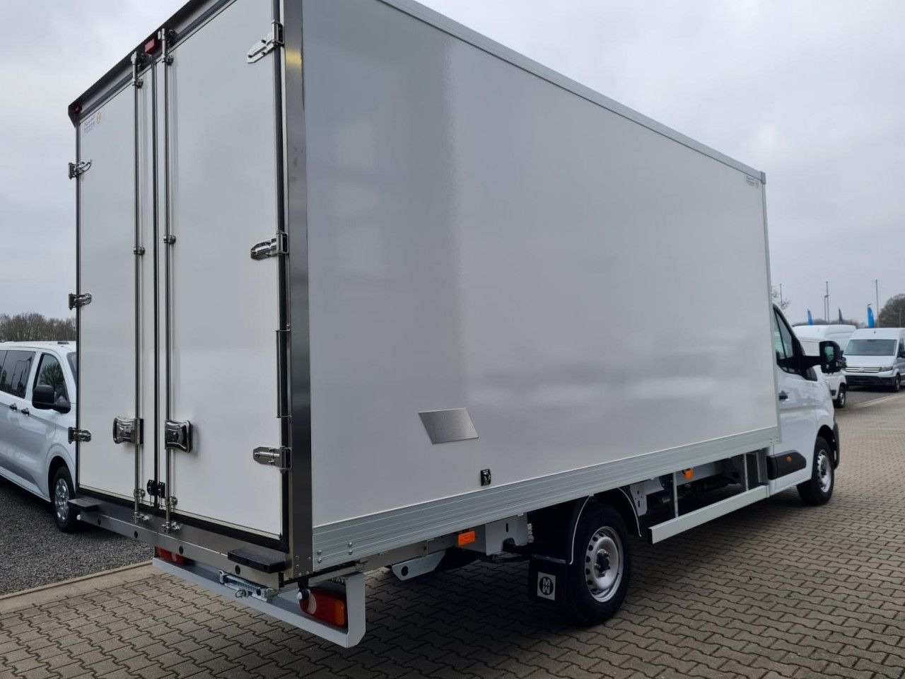 Renault Master 35 New Möbel Koffer KLIMA Tempom LF 4,80m - Box van: picture 4 Renault Master 35 New Möbel Koffer KLIMA Tempom LF 4,80m - Box van: picture 4