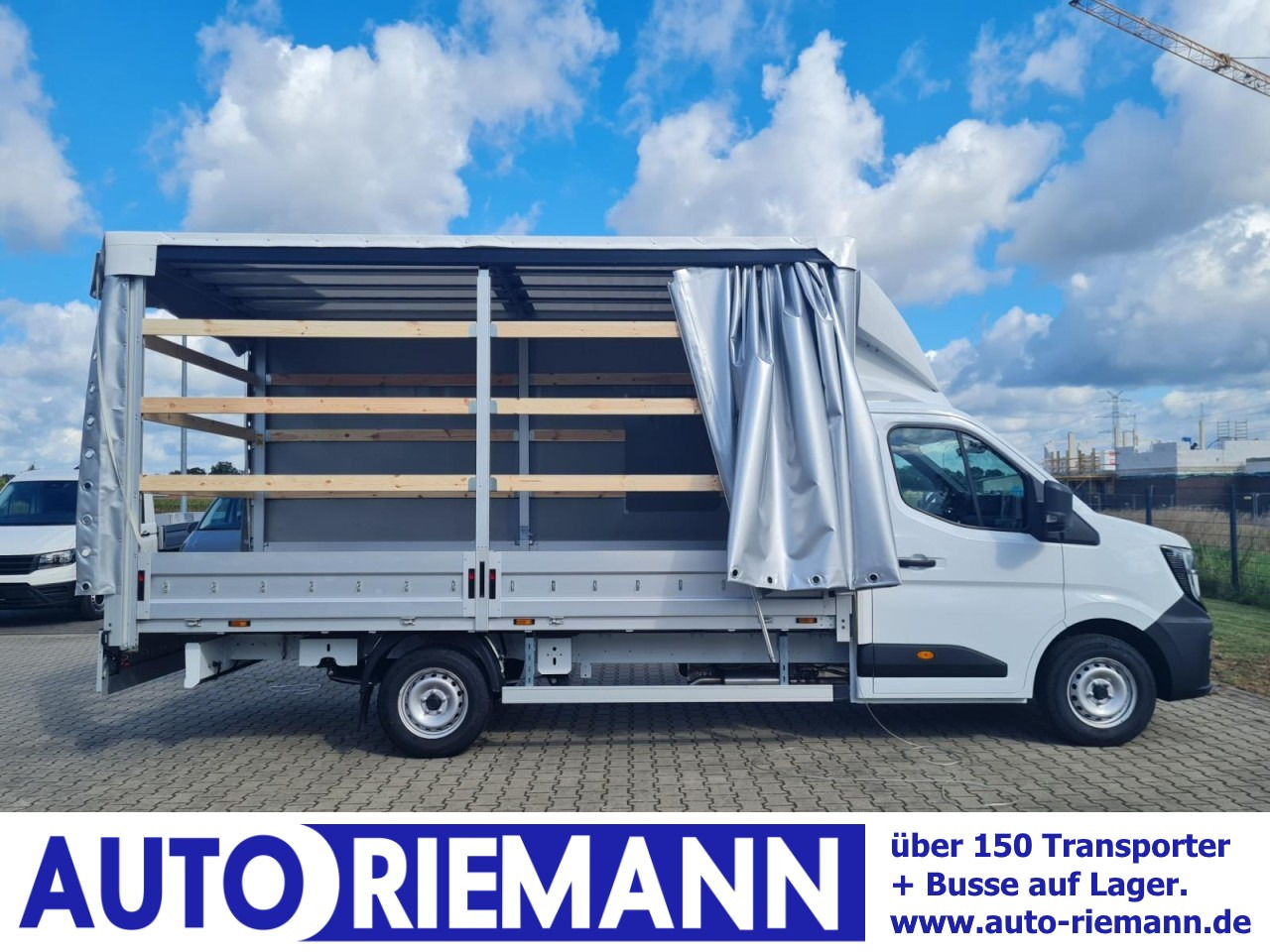 Renault Master 35 Pritsche Schiebe Plane KLIMA TEMPOMAT - Curtain side van: picture 1 Renault Master 35 Pritsche Schiebe Plane KLIMA TEMPOMAT - Curtain side van: picture 1