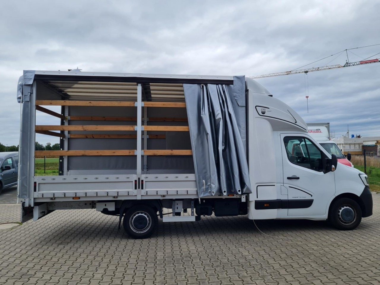 Renault Master 35 Pritsche Schiebe Plane Schlafkab LUFTFEDERUNG - Curtain side van: picture 4 Renault Master 35 Pritsche Schiebe Plane Schlafkab LUFTFEDERUNG - Curtain side van: picture 4