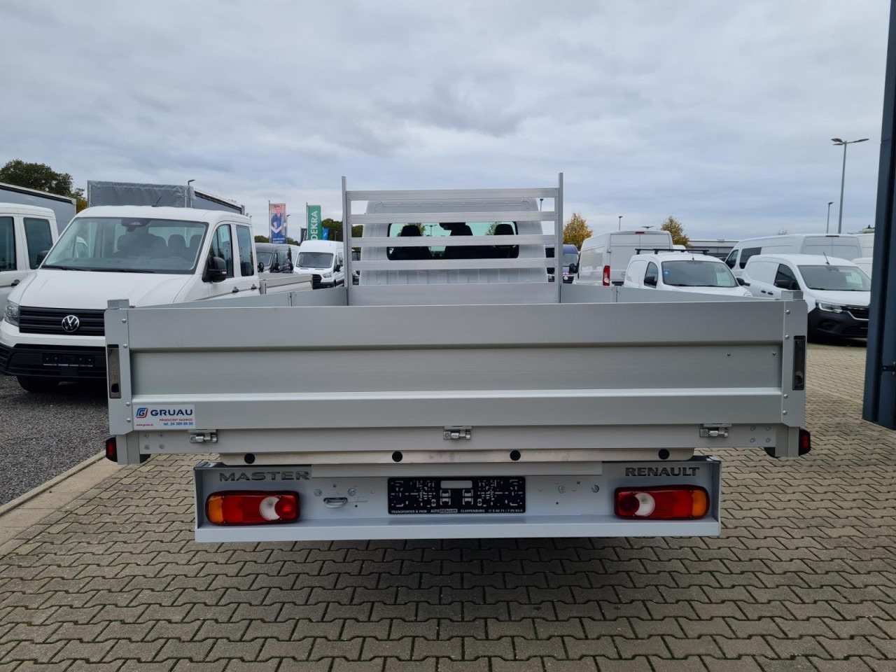 Renault Master 35 Pritsche dCi 170 extra lang 4,85 m - Flatbed van: picture 5 Renault Master 35 Pritsche dCi 170 extra lang 4,85 m - Flatbed van: picture 5