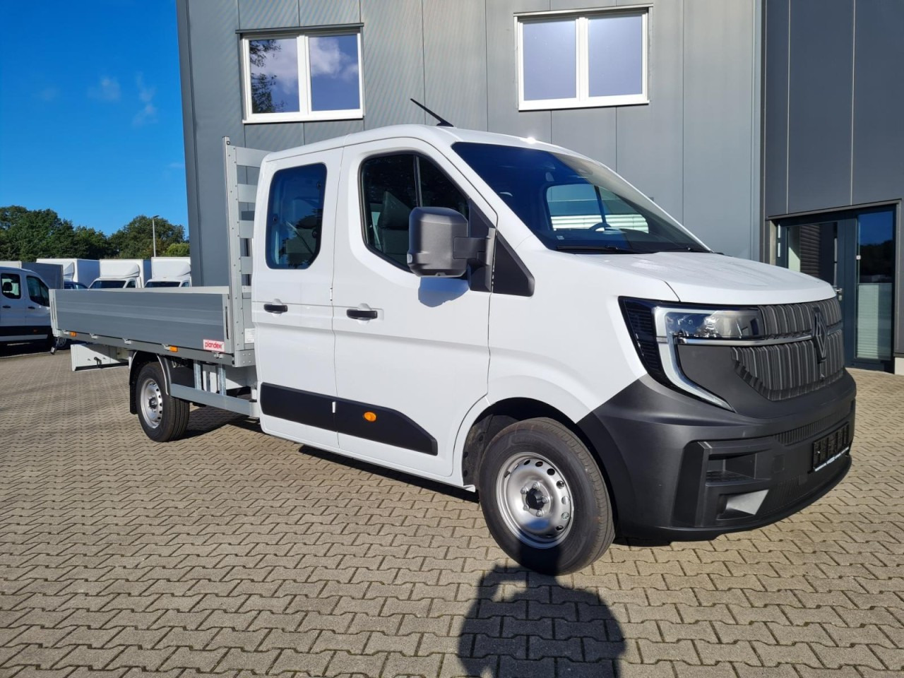 Renault Master New 3,5t Doka dCi 170 L3H1 Lang - Flatbed van, Combi van: picture 3 Renault Master New 3,5t Doka dCi 170 L3H1 Lang - Flatbed van, Combi van: picture 3