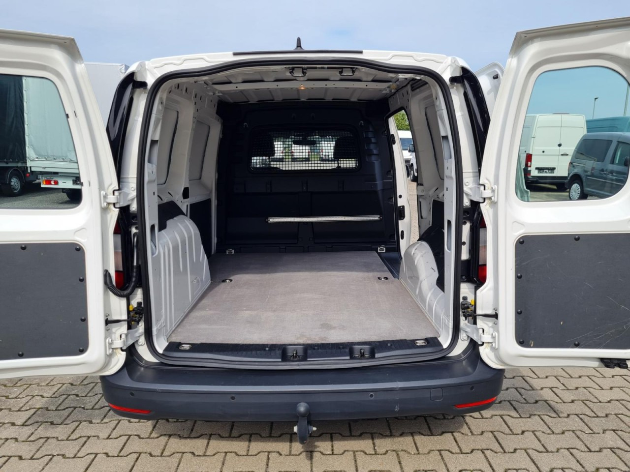 Small van Volkswagen Caddy Cargo Kasten Maxi AHK KLIMA KAMERA PDC FLÜGEL: picture 6