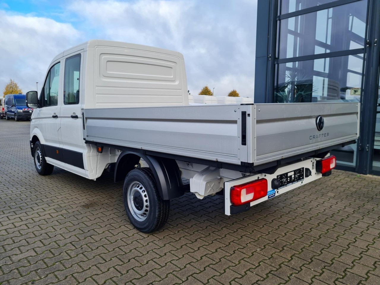 Flatbed van, Combi van Volkswagen Crafter 35 Doka TDI Pritsche MR KLIMA TEMPOMAT: picture 8 Flatbed van, Combi van Volkswagen Crafter 35 Doka TDI Pritsche MR KLIMA TEMPOMAT: picture 8