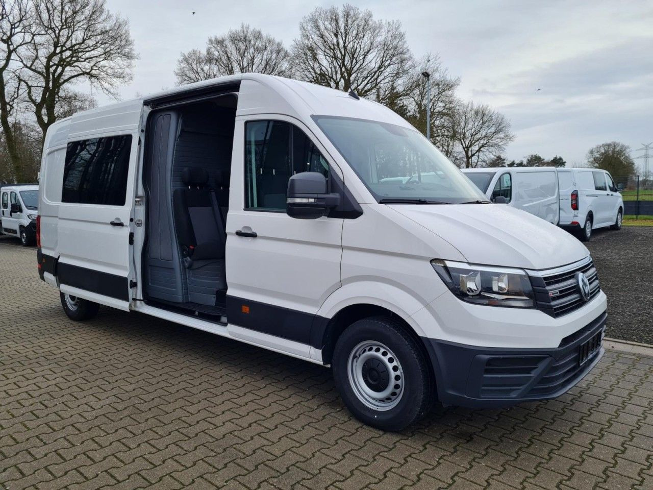 Volkswagen Crafter 35 Kasten 4MOTION L4H3 Plus Doka 7-Sitze - Panel van, Combi van: picture 3 Volkswagen Crafter 35 Kasten 4MOTION L4H3 Plus Doka 7-Sitze - Panel van, Combi van: picture 3
