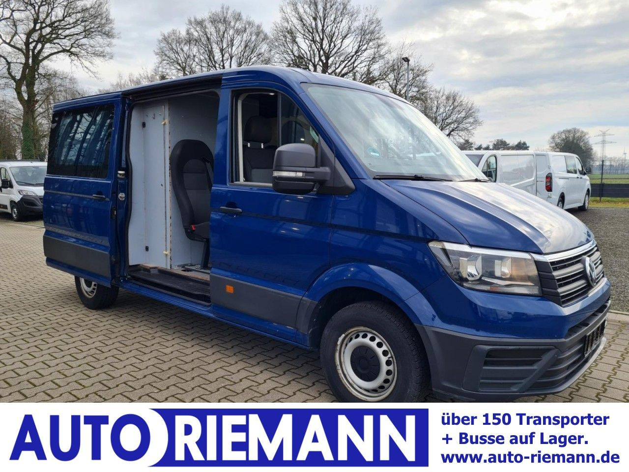 Volkswagen Crafter 35 Kasten Plus Doka mixto 6 Sitze NAVI A - Panel van, Combi van: picture 1 Volkswagen Crafter 35 Kasten Plus Doka mixto 6 Sitze NAVI A - Panel van, Combi van: picture 1