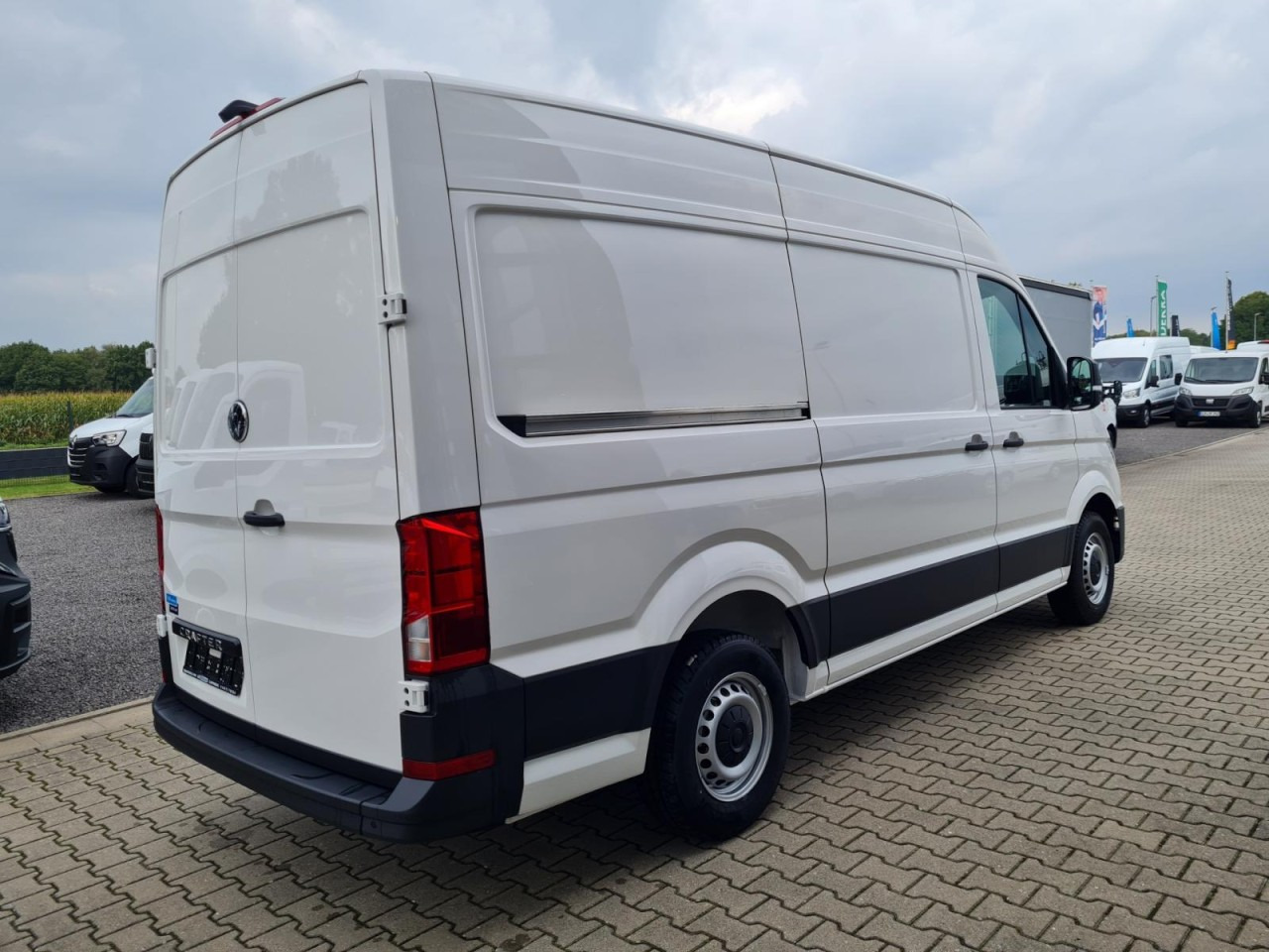 Volkswagen Crafter 35 Kasten TDI L3H3 LED TEMPOMAT AUTOMATIK - Panel van: picture 4 Volkswagen Crafter 35 Kasten TDI L3H3 LED TEMPOMAT AUTOMATIK - Panel van: picture 4