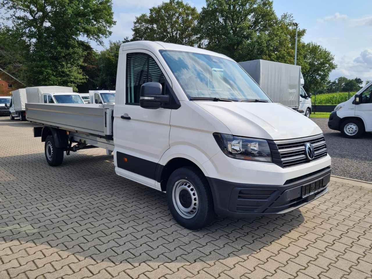 Volkswagen Crafter 35 Pritsche L4 lang KLIMA NAVI/APP TEMPOMAT - Flatbed van: picture 3 Volkswagen Crafter 35 Pritsche L4 lang KLIMA NAVI/APP TEMPOMAT - Flatbed van: picture 3
