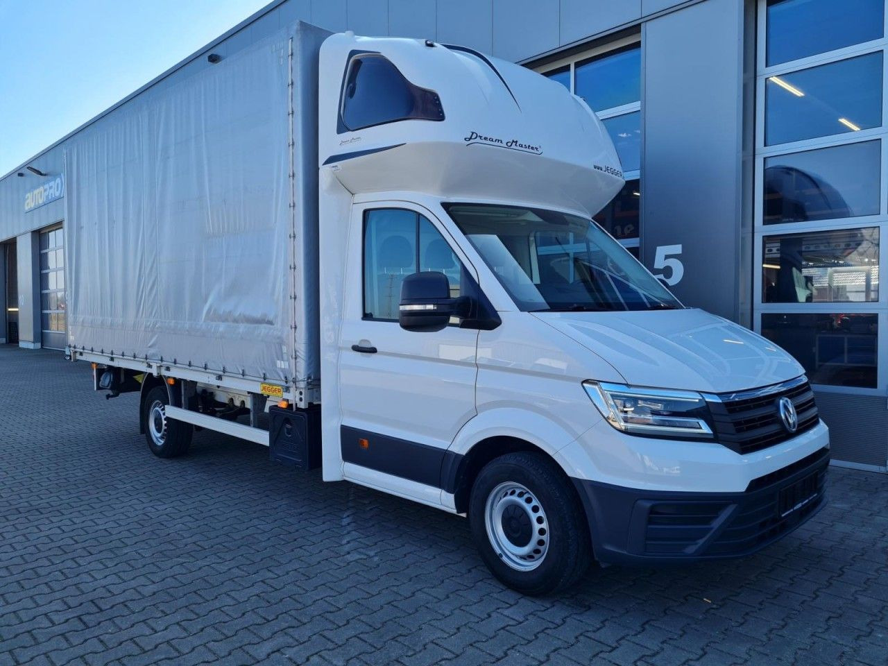Volkswagen Crafter 35 Pritsche Plane Schlafkabine LED TEMPO - Curtain side van: picture 3 Volkswagen Crafter 35 Pritsche Plane Schlafkabine LED TEMPO - Curtain side van: picture 3