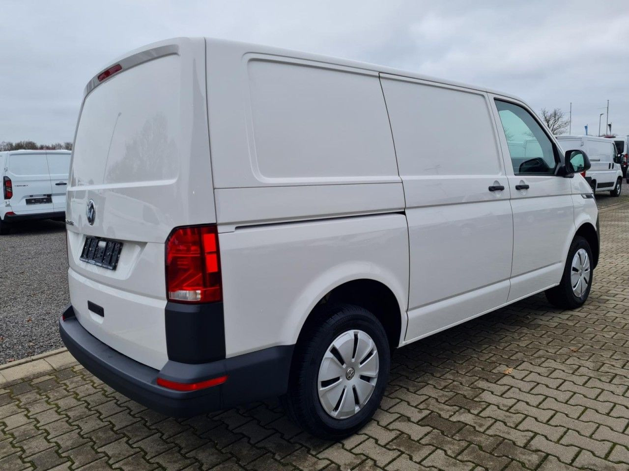 Volkswagen T6.1 Kasten L1 KR Heckklappe KAMERA KLIMA ALLWET - Small van: picture 4 Volkswagen T6.1 Kasten L1 KR Heckklappe KAMERA KLIMA ALLWET - Small van: picture 4