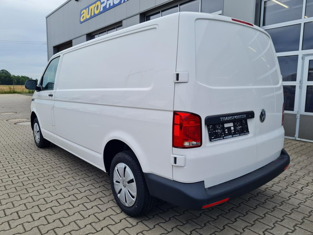 Small van Volkswagen T6.1 Kasten lang DSG KLIMA KOMFORT ACC TEMPO PDC: picture 6
