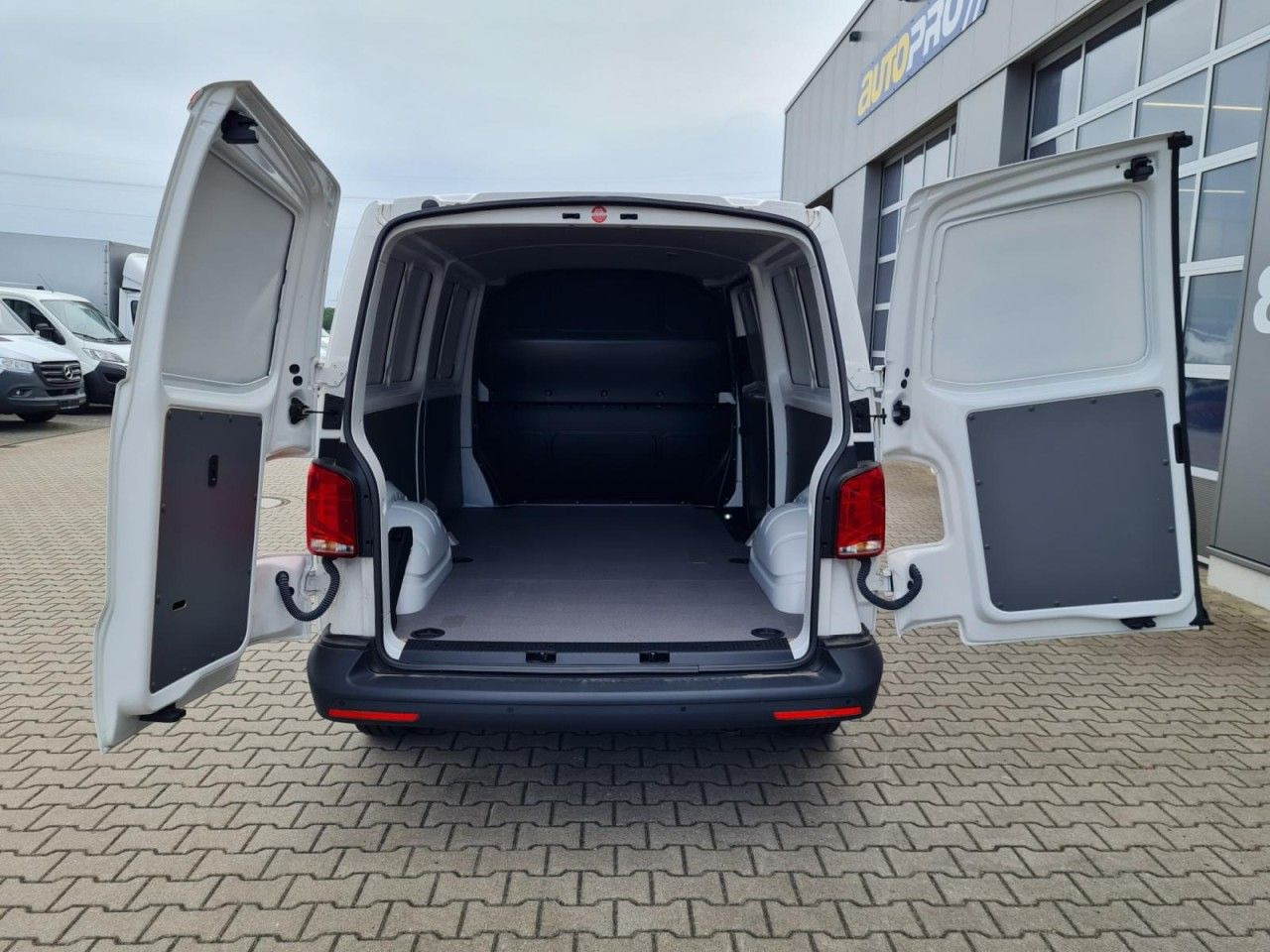 Small van Volkswagen T6.1 Kasten lang DSG KLIMA KOMFORT ACC TEMPO PDC: picture 18