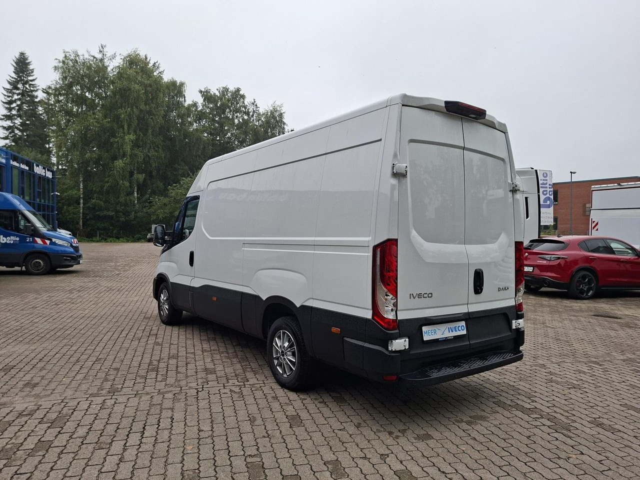 Iveco Daily 35S16A8V 115KW Klima - Radio Rückfahrka... - Panel van: picture 3 Iveco Daily 35S16A8V 115KW Klima - Radio Rückfahrka... - Panel van: picture 3