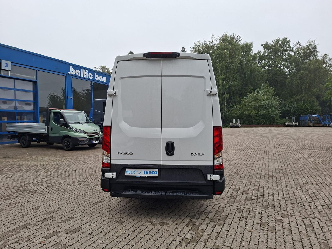 Iveco Daily 35S16A8V 115KW Klima - Radio Rückfahrka... - Panel van: picture 4 Iveco Daily 35S16A8V 115KW Klima - Radio Rückfahrka... - Panel van: picture 4