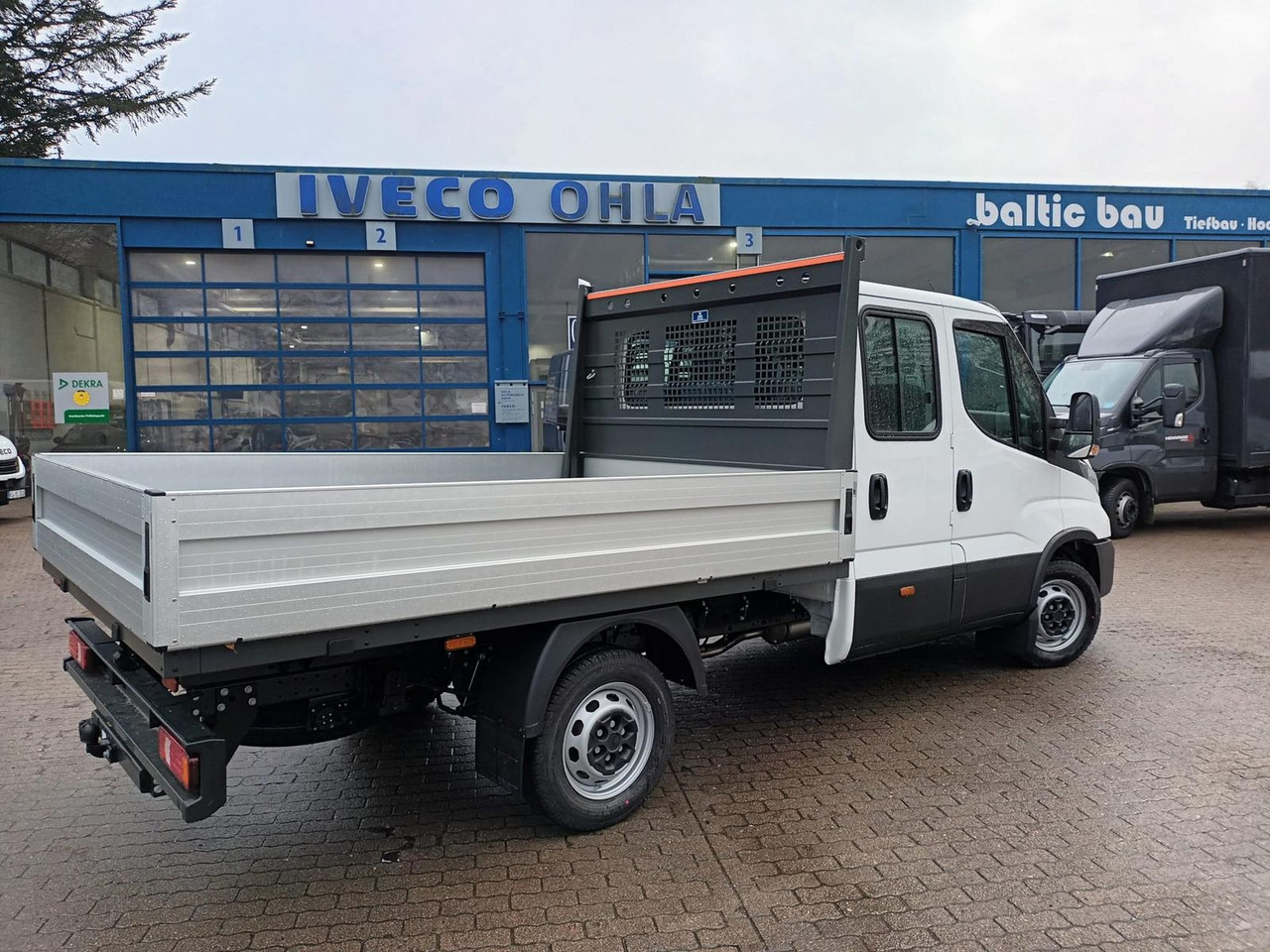 Iveco Daily 35S16H3.0Y Doka *Pritsche*KLIMA*AHK* 11... - Flatbed van, Combi van: picture 5 Iveco Daily 35S16H3.0Y Doka *Pritsche*KLIMA*AHK* 11... - Flatbed van, Combi van: picture 5