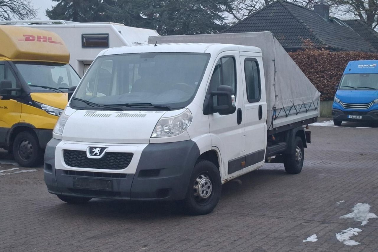 Peugeot Boxer 2.2 Pritsche Plane DOKA*AHK*RADIO* - Curtain side van, Combi van: picture 1 Peugeot Boxer 2.2 Pritsche Plane DOKA*AHK*RADIO* - Curtain side van, Combi van: picture 1
