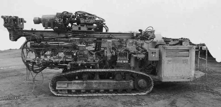 Klemm KR806-3 – Anchor drill / Ankerbohrgerät - Drilling rig: picture 1 Klemm KR806-3 – Anchor drill / Ankerbohrgerät - Drilling rig: picture 1