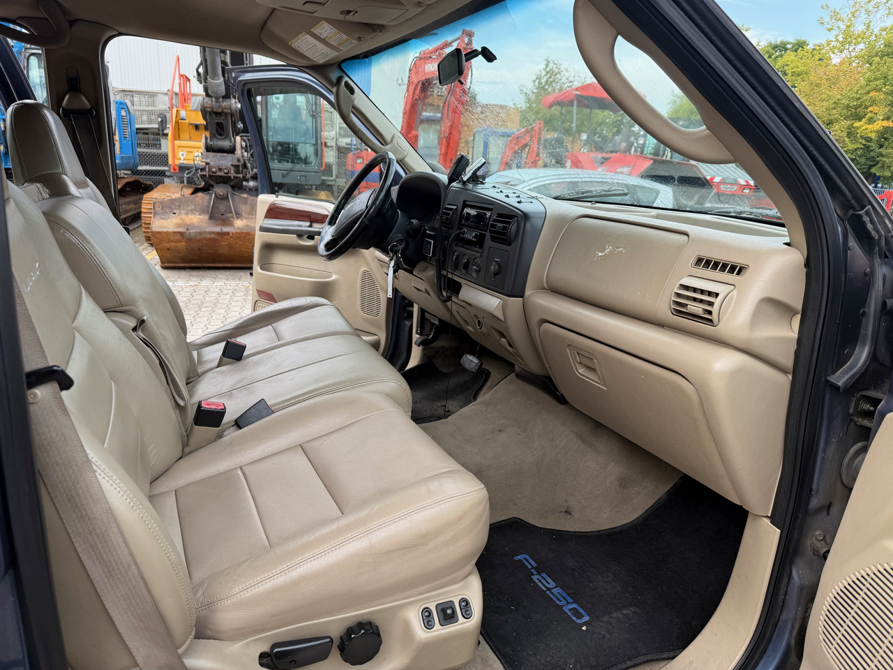 Pickup truck FORD F250: picture 21 Pickup truck FORD F250: picture 21